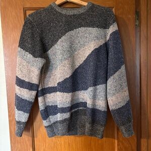 Wellen Men's Gray and Blue Crewneck Sweater